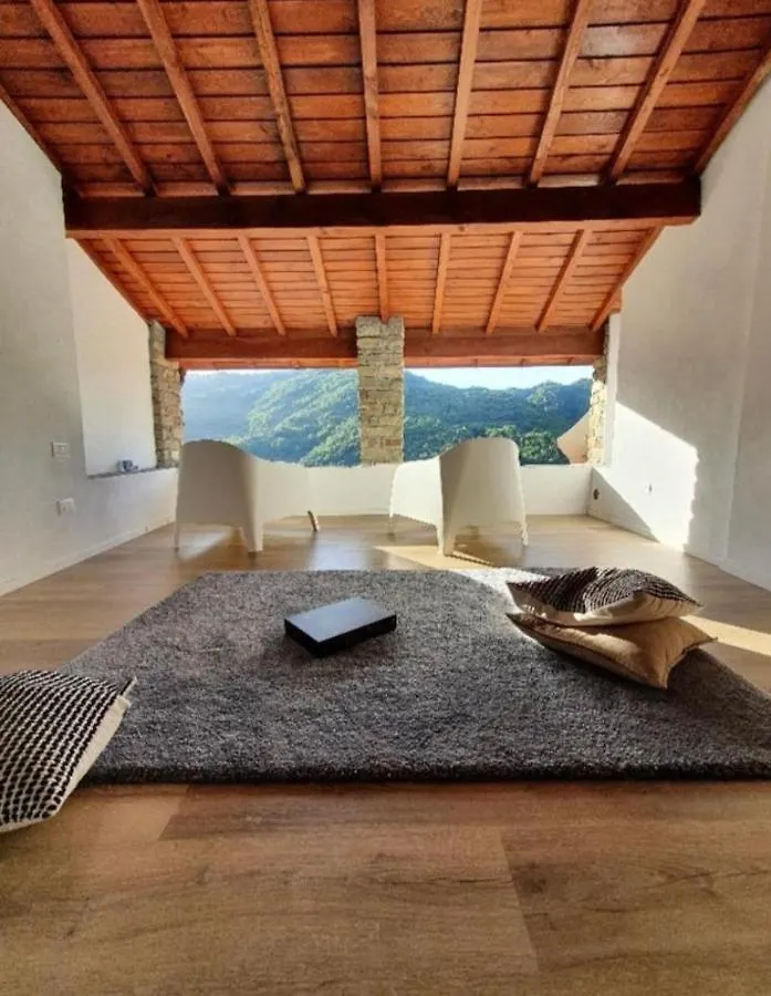 House In The Medieval Village Apricale Vakantiehuis